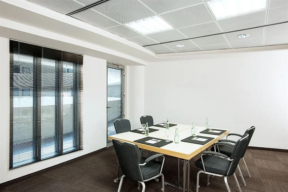 **** Hotel NH Düsseldorf City Duitsland